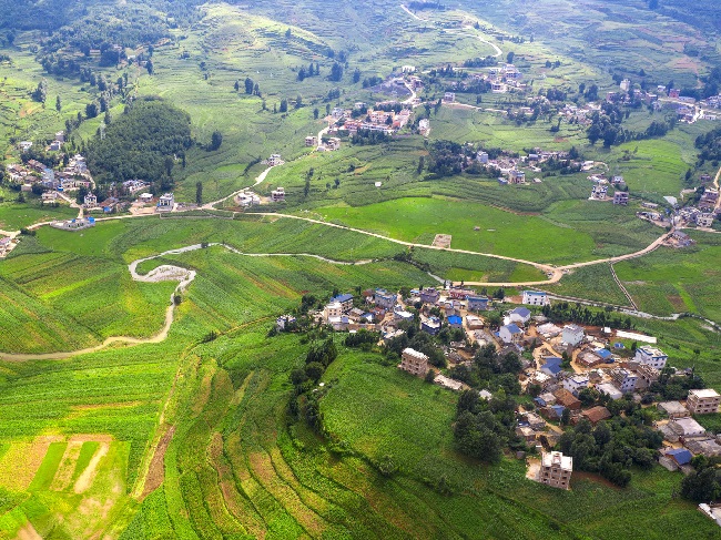 1658304583106224.jpg 攝圖網_501572689_banner_云南曲靖航拍大地樂章(企業商用)(1).jpg